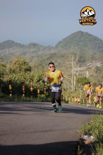 Race photo from Kelud Vertical Challenge 2024