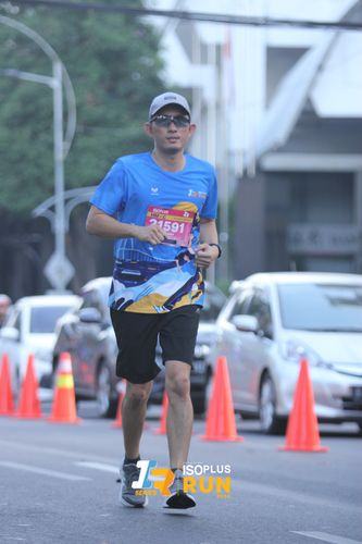 Race photo from Isoplus Run 2024 Surabaya