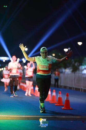 Race photo from PIK NITE RUN 2025