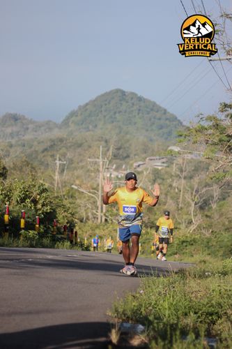 Race photo from Kelud Vertical Challenge 2024