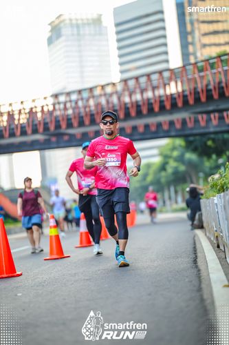 Race photo from Smartfren Run 2025 