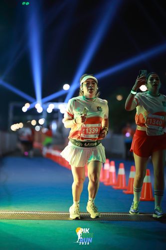 Race photo from PIK NITE RUN 2025