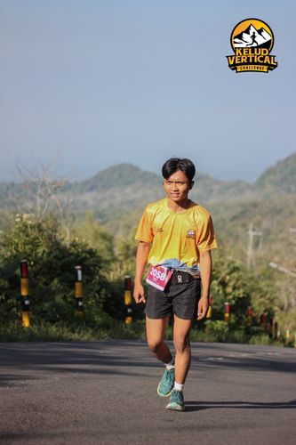 Race photo from Kelud Vertical Challenge 2024