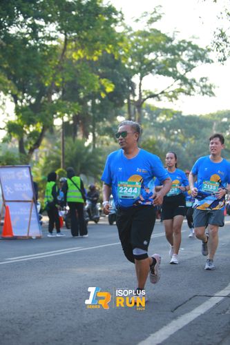 Race photo from Isoplus Run 2024 Surabaya