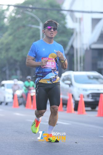Race photo from Isoplus Run 2024 Surabaya
