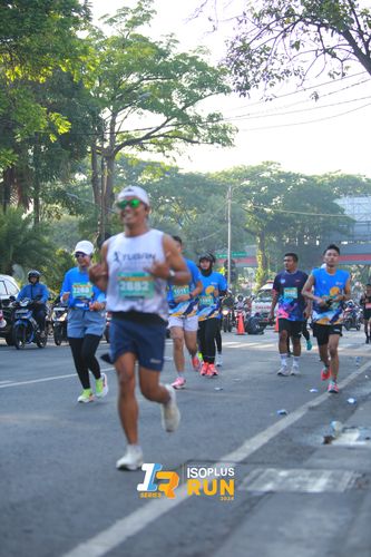 Race photo from Isoplus Run 2024 Surabaya