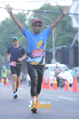 Race photo from Isoplus Run 2024 Surabaya