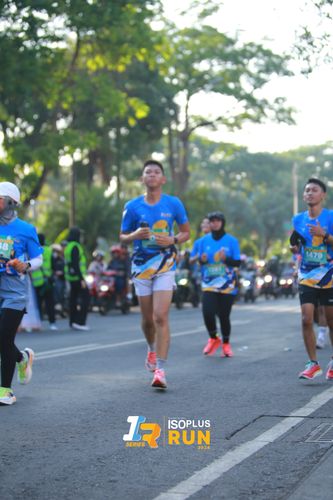 Race photo from Isoplus Run 2024 Surabaya