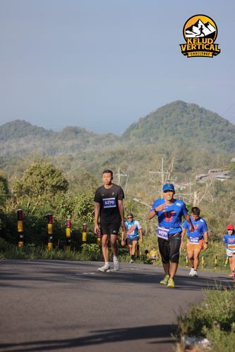 Race photo from Kelud Vertical Challenge 2024