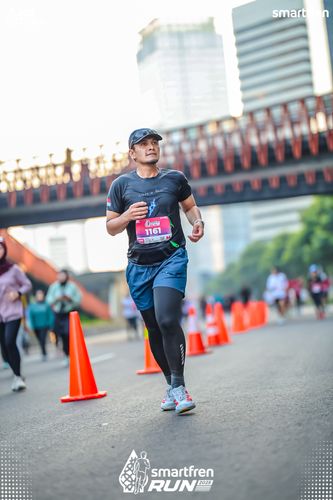 Race photo from Smartfren Run 2025 