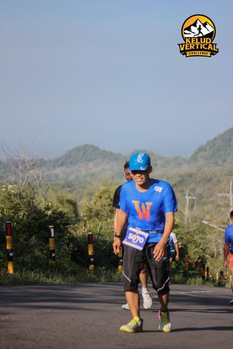 Race photo from Kelud Vertical Challenge 2024
