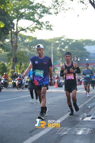 Race photo from Isoplus Run 2024 Surabaya