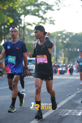 Race photo from Isoplus Run 2024 Surabaya