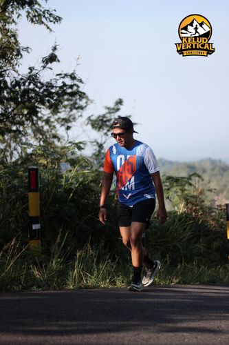 Race photo from Kelud Vertical Challenge 2024