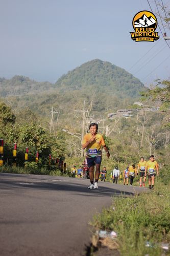 Race photo from Kelud Vertical Challenge 2024