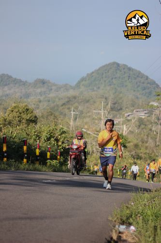 Race photo from Kelud Vertical Challenge 2024
