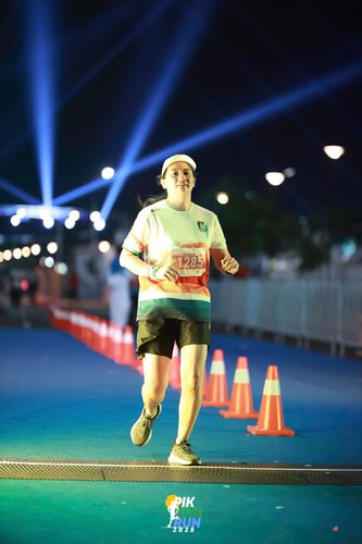 Race photo from PIK NITE RUN 2025