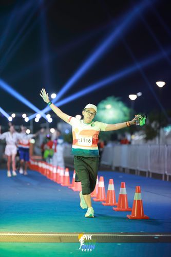 Race photo from PIK NITE RUN 2025