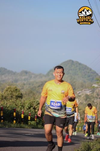 Race photo from Kelud Vertical Challenge 2024