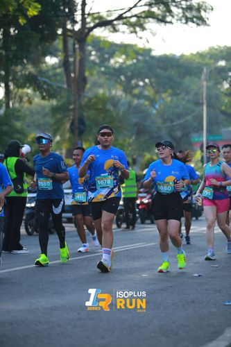 Race photo from Isoplus Run 2024 Surabaya