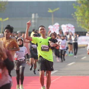 Race photo from KEDIRI HALF MARATHON 2026