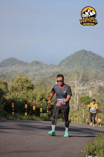 Race photo from Kelud Vertical Challenge 2024
