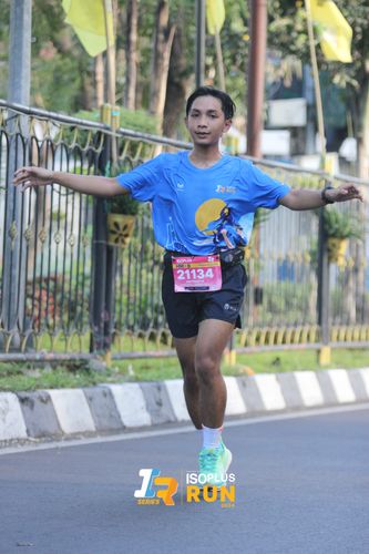 Race photo from Isoplus Run 2024 Surabaya