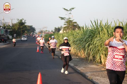 Race photo from Kediri Half Marathon 2024