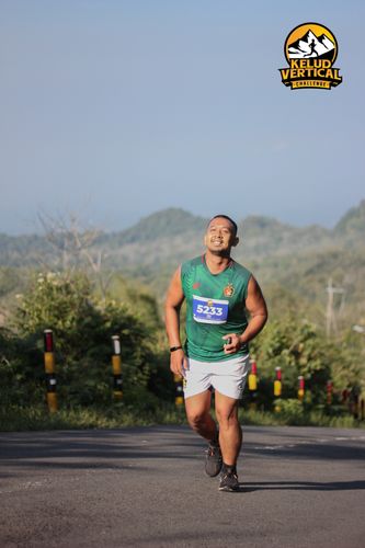 Race photo from Kelud Vertical Challenge 2024