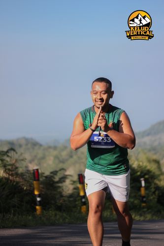 Race photo from Kelud Vertical Challenge 2024