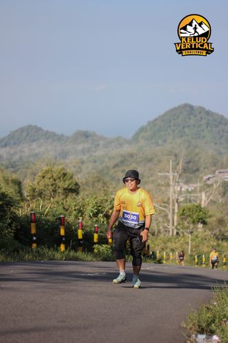 Race photo from Kelud Vertical Challenge 2024