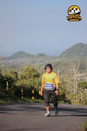 Race photo from Kelud Vertical Challenge 2024