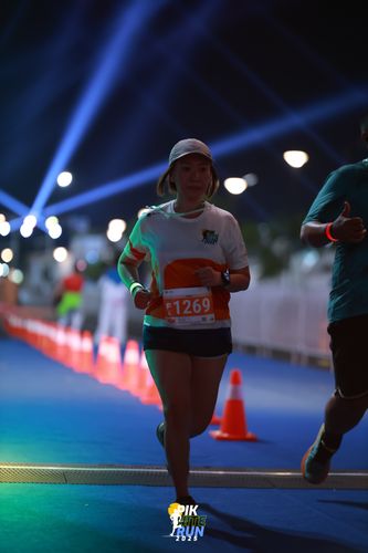 Race photo from PIK NITE RUN 2025