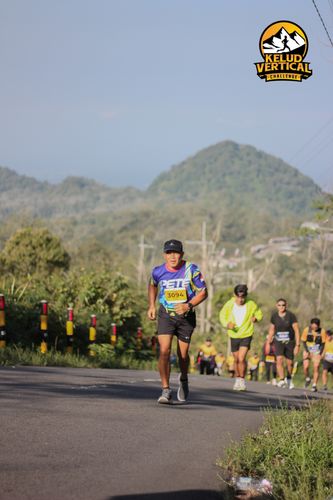 Race photo from Kelud Vertical Challenge 2024