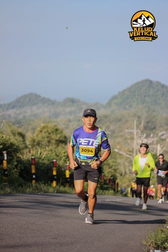 Race photo from Kelud Vertical Challenge 2024