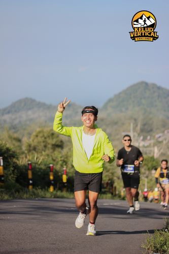 Race photo from Kelud Vertical Challenge 2024