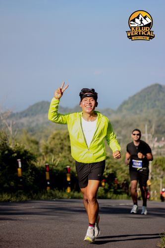 Race photo from Kelud Vertical Challenge 2024