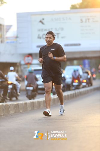 Race photo from SURABAYA ISOPLUS MARATHON 2025