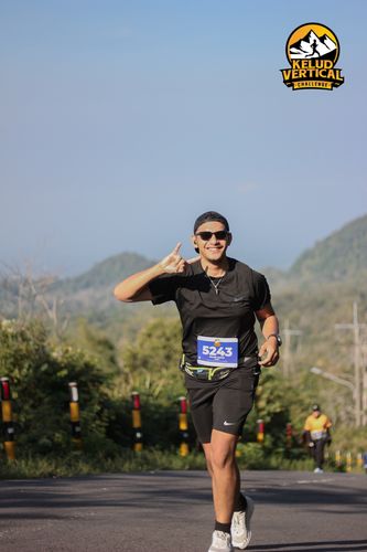 Race photo from Kelud Vertical Challenge 2024
