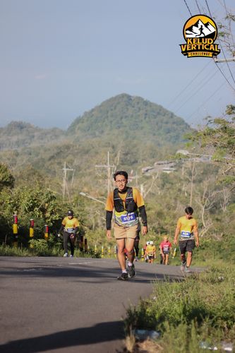 Race photo from Kelud Vertical Challenge 2024