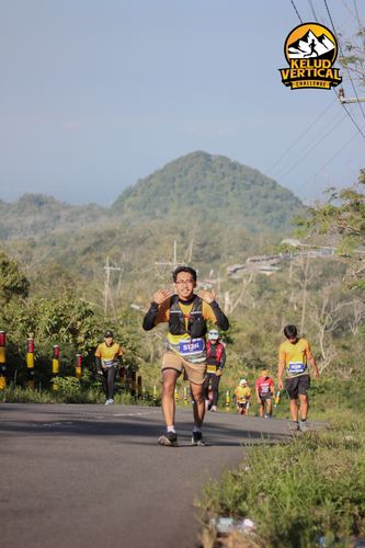 Race photo from Kelud Vertical Challenge 2024