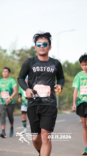 Race photo from Arutmin Borneo Run 2024