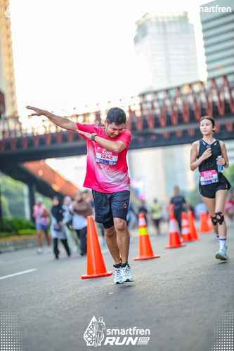 Race photo from Smartfren Run 2025 