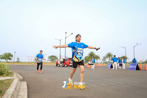 Race photo from ISOPlus Run 2024 Jakarta