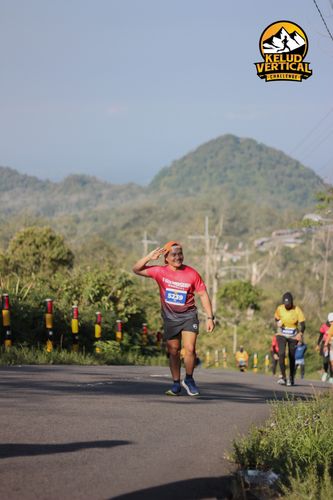 Race photo from Kelud Vertical Challenge 2024