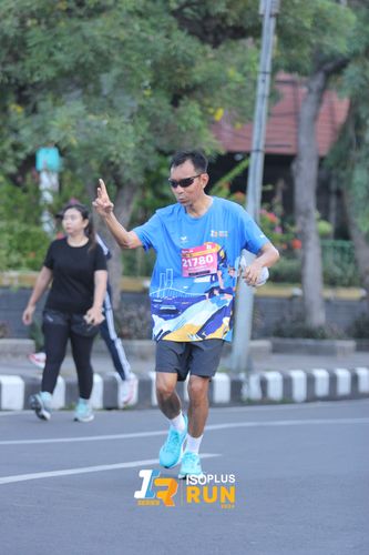 Race photo from Isoplus Run 2024 Surabaya