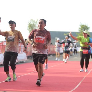 Race photo from KEDIRI HALF MARATHON 2026