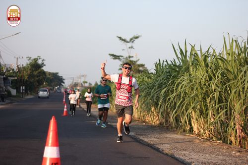 Race photo from Kediri Half Marathon 2024