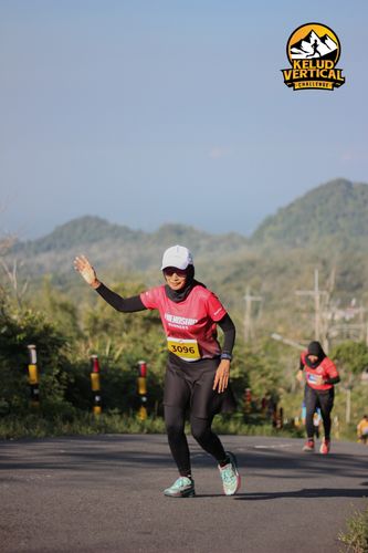 Race photo from Kelud Vertical Challenge 2024