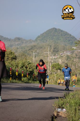 Race photo from Kelud Vertical Challenge 2024